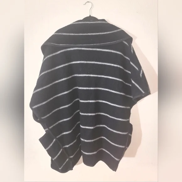 Free People Blanket Poncho Coat Wool Blend Black And White Size Small Oversized - Picture 7 of 7